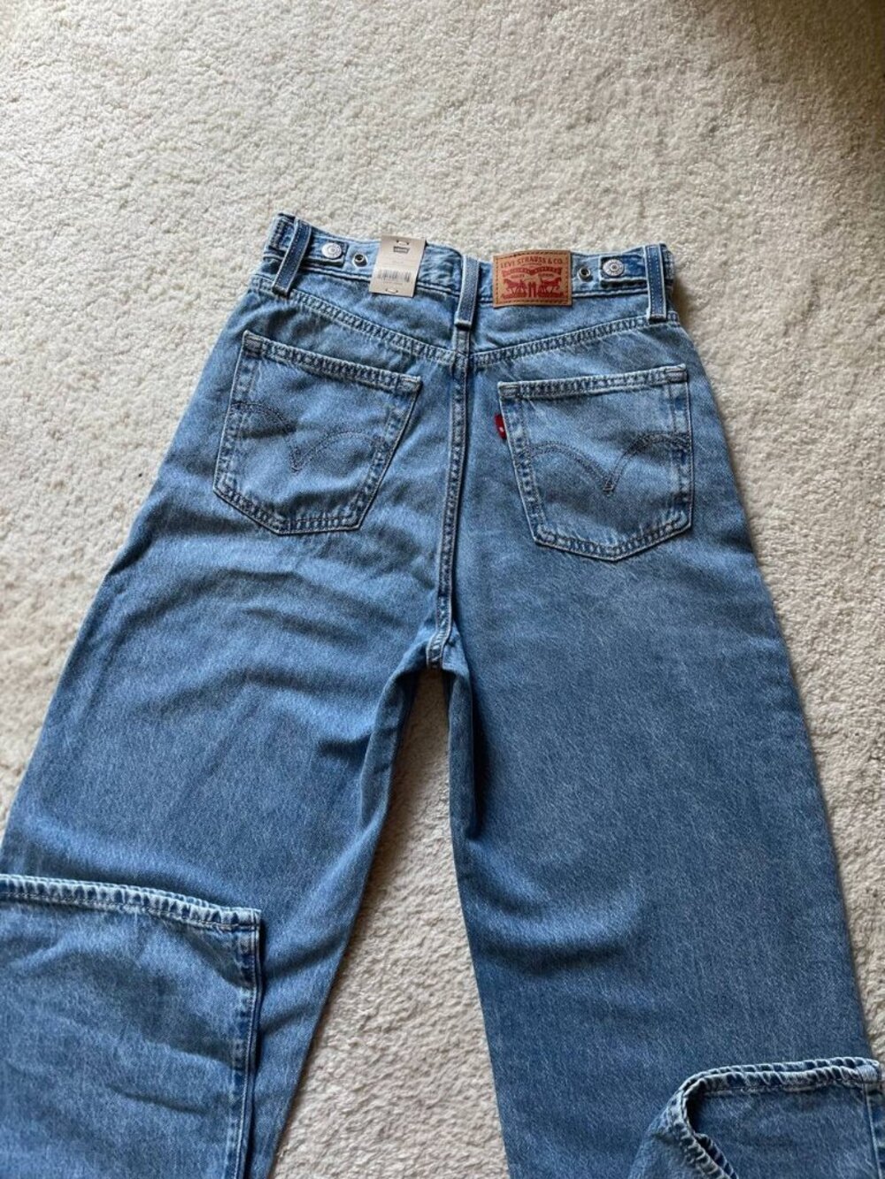 NWT Levi's Cinch Baggy High Rise Women's Jeans Size 26/31 - Picture 5 of 13